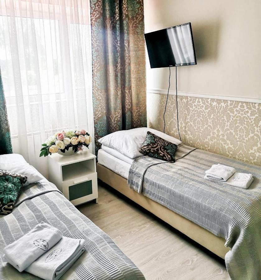 Zajazd Tumidaj Brzeznio Exterior photo